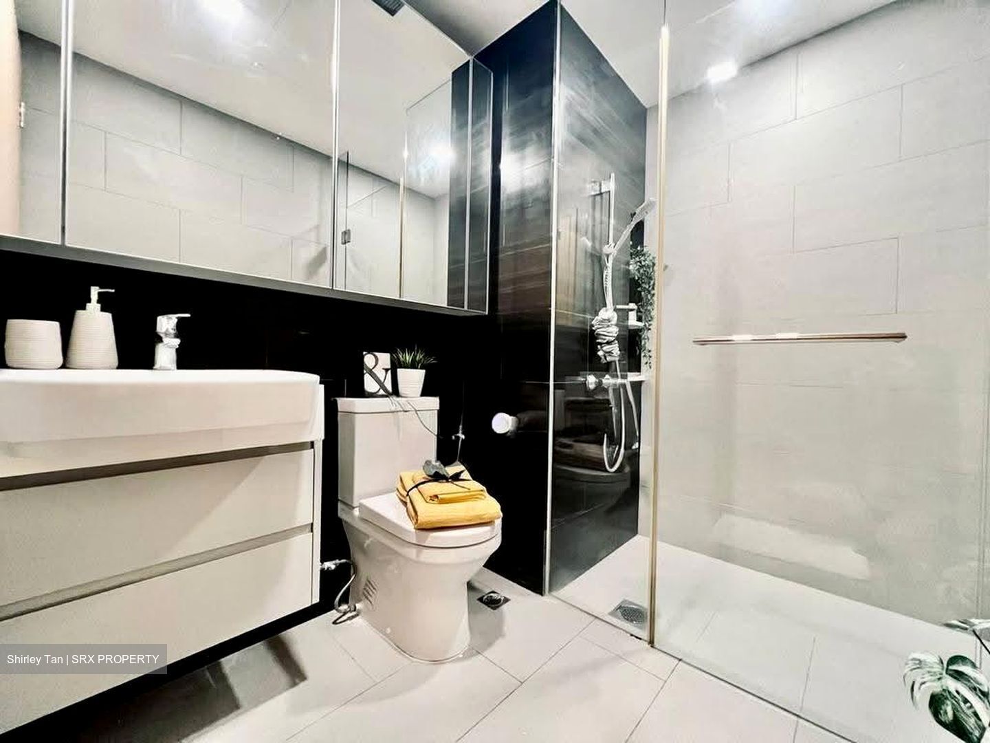The Glades (D16), Condominium #631923211
